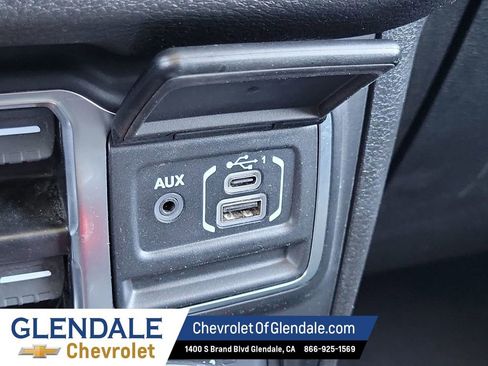 Used 2025 Jeep Gladiator Sport AWD/4WD image 29