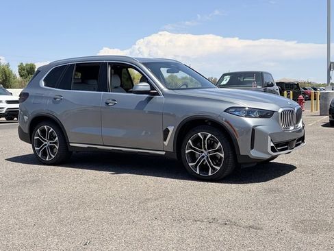 Used 2024 BMW X5 sDrive40i w/ Premium Package RWD image 4