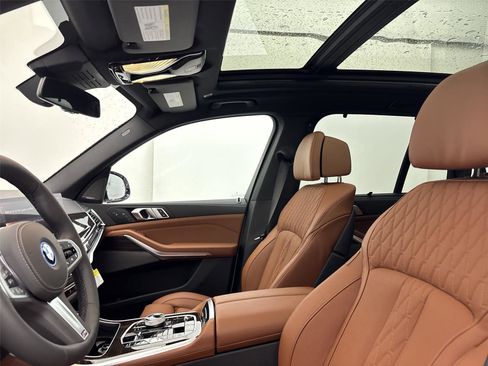 New 2026 BMW X5 xDrive50e w/ Executive Package image 24