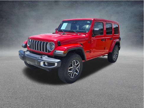 Used 2025 Jeep Wrangler Unlimited Sahara AWD/4WD image 3