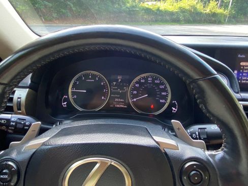 Used 2016 Lexus IS 200t RWD image 20