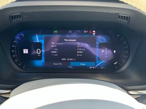 Certified 2023 Volvo XC60 B5 Core w/ Climate Package AWD/4WD image 25