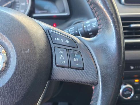 Used 2014 MAZDA MAZDA3 i Grand Touring image 19