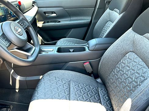 New 2026 Nissan Kicks SV w/ Interior Electronics Package FWD image 10