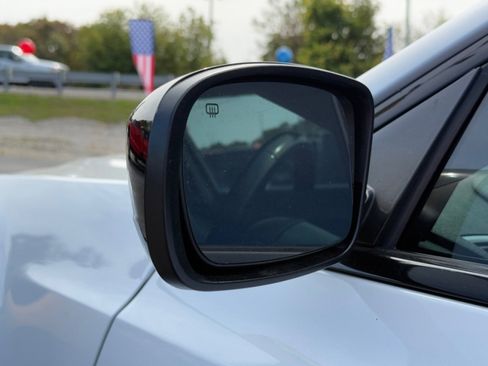 Used 2020 Chrysler 300 Touring w/ Sport Appearance Package image 34