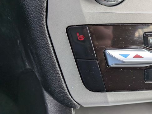 Used 2024 Ford Explorer XLT AWD/4WD image 27