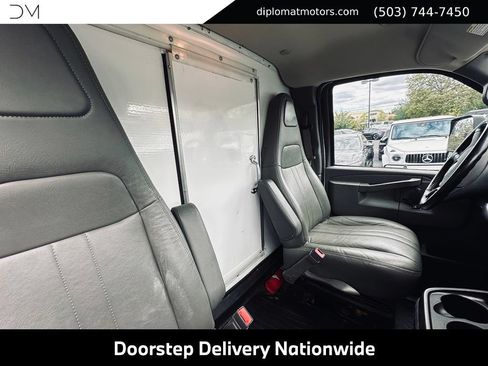 Used 2021 Chevrolet Express 4500 Extended w/ Power Convenience Package RWD image 38