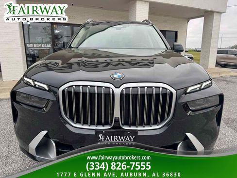 Used 2025 BMW X7 xDrive40i image 3