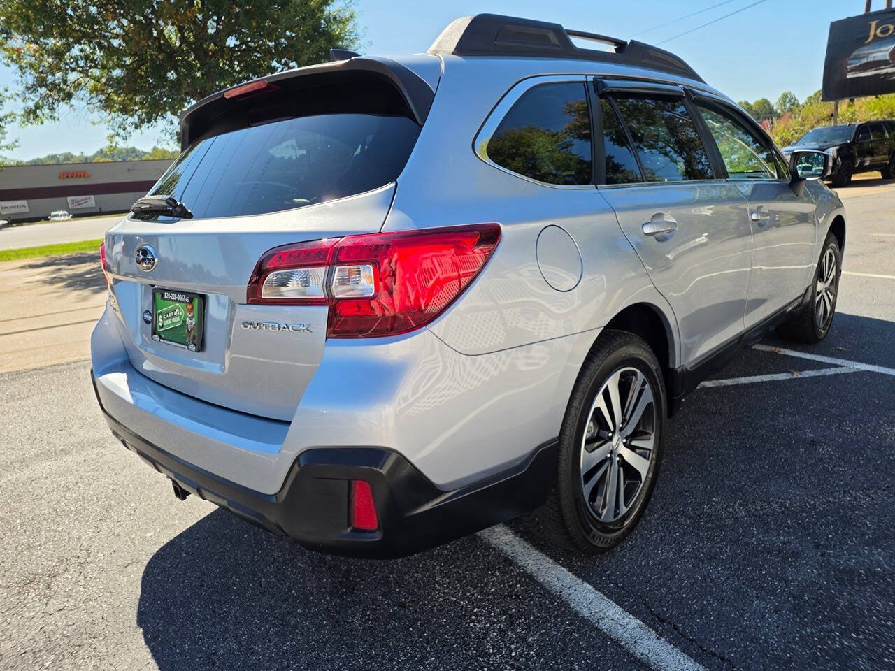 Used 2019 Subaru Outback 2.5i Limited AWD/4WD image 6