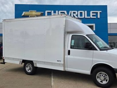 New 2026 Chevrolet Express 3500 w/ Power Convenience Package
