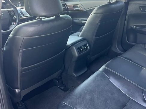 Used 2016 Honda Accord EX-L image 16