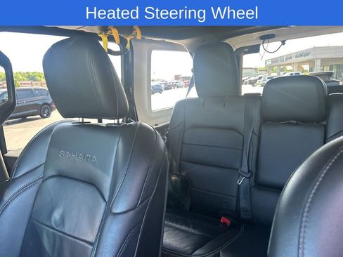 Used 2018 Jeep Wrangler Unlimited Sahara AWD/4WD image 11