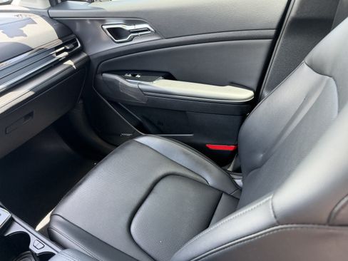 Used 2023 Kia Sportage SX FWD image 17