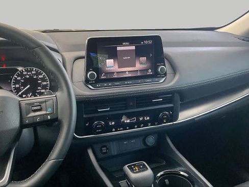 Certified 2026 Nissan Rogue SV w/ SV Premium Package FWD image 7