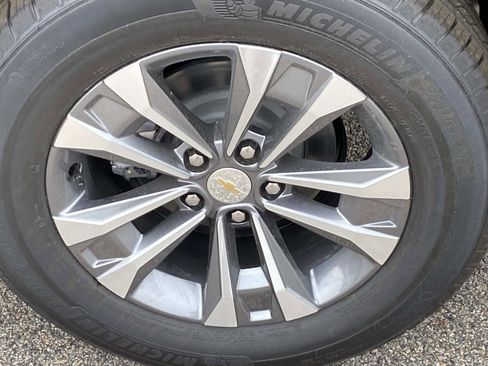 New 2026 Chevrolet Equinox LT w/ Convenience Package II AWD/4WD image 6