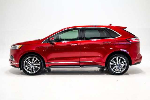 Used 2019 Ford Edge Titanium w/ Equipment Group 301A AWD/4WD image 33
