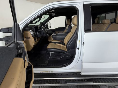 Used 2023 Ford F450 Lariat w/ FX4 Off-Road Package image 8