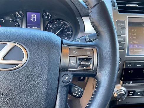 Used 2016 Lexus GX 460 image 21