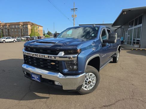 Used 2022 Chevrolet Silverado 2500 LT w/ Convenience Package AWD/4WD image 1