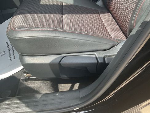 Used 2026 Nissan Kicks SR FWD image 8
