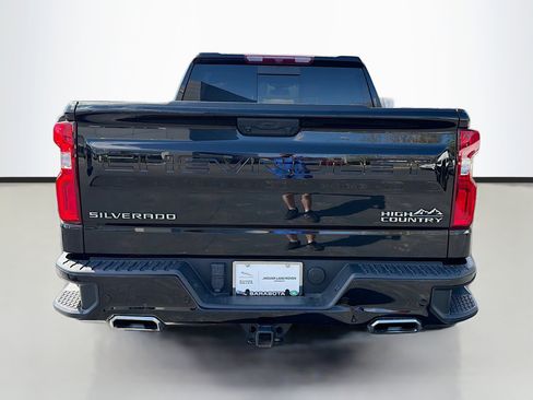 Used 2024 Chevrolet Silverado 1500 High Country image 4