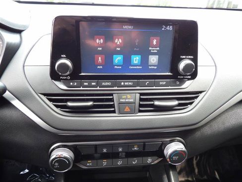 Used 2022 Nissan Altima 2.5 S image 17