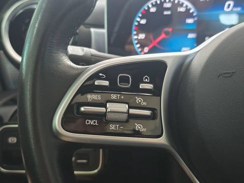 Used 2020 Mercedes-Benz CLA 250 4MATIC image 17