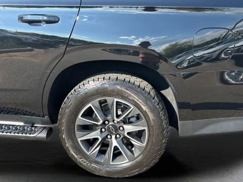 Used 2023 Chevrolet Tahoe Z71 w/ Luxury Package image 34