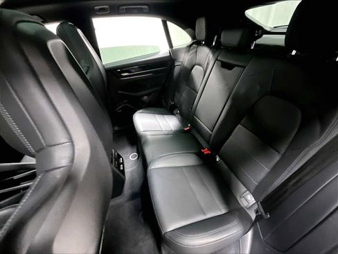 Used 2025 Porsche Macan 4 Electric AWD/4WD image 30