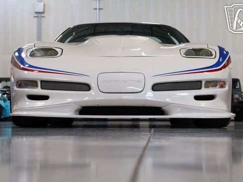 Used 2002 Chevrolet Corvette Z06 w/ Memory Pkg image 6