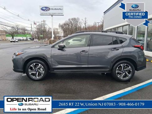 Used 2024 Subaru Crosstrek 2.0i Premium image 4