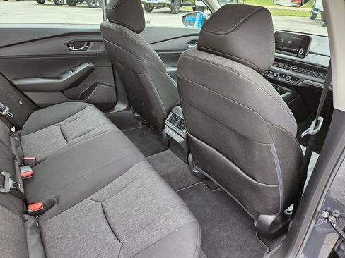Used 2025 Honda Accord SE image 29