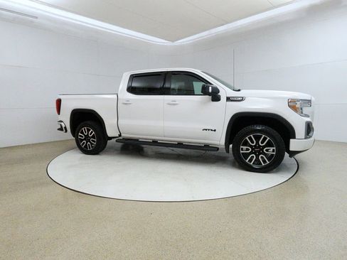 Used 2019 GMC Sierra 1500 AT4 w/ AT4 Premium Package AWD/4WD image 8