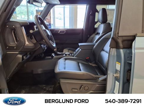 New 2025 Ford Bronco Outer Banks image 5