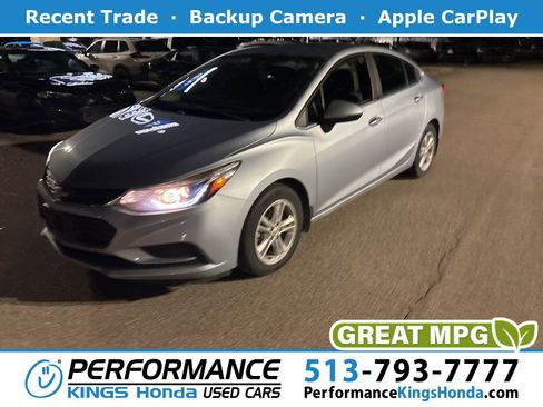 Used 2018 Chevrolet Cruze LT w/ Convenience Package image 1