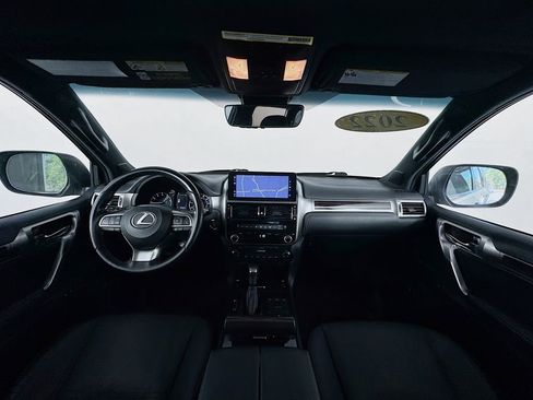 Used 2022 Lexus GX 460 w/ Accessory Package image 37