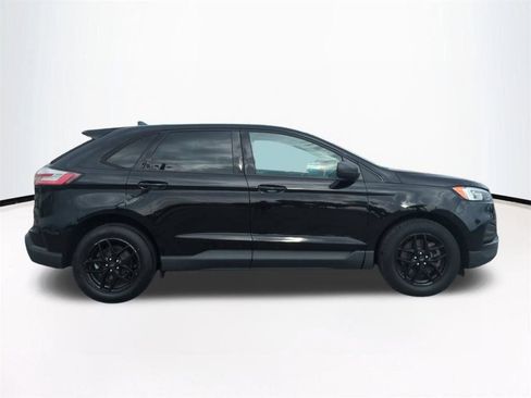 Used 2021 Ford Edge SE FWD image 4