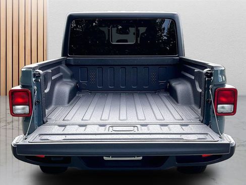 New 2026 Jeep Gladiator Sport AWD/4WD image 23