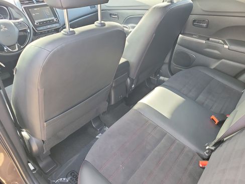 Used 2024 Mitsubishi Outlander Sport SE image 8