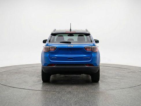 Used 2025 Jeep Compass Limited AWD/4WD image 7
