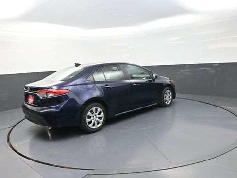 Used 2024 Toyota Corolla LE image 9