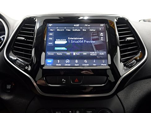 Used 2019 Jeep Cherokee Limited AWD/4WD image 11