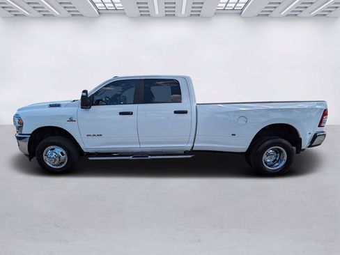 Used 2024 RAM 3500 Big Horn AWD/4WD image 8