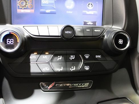 Used 2017 Chevrolet Corvette Stingray Coupe w/ 1LT image 28