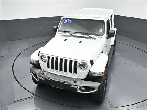 Used 2022 Jeep Wrangler Unlimited Sahara AWD/4WD image 40