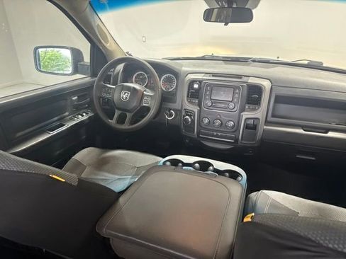 Used 2018 RAM 1500 Express w/ Express Value Package RWD image 24