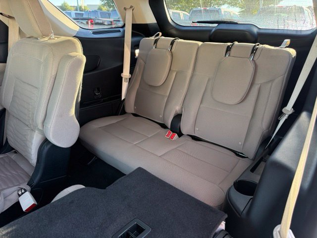 Used 2020 Ford Explorer XLT AWD/4WD image 12