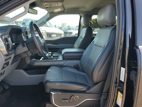 Used 2021 Ford F150 Lariat image 11