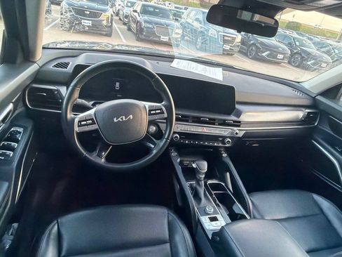 Used 2025 Kia Telluride S FWD image 8
