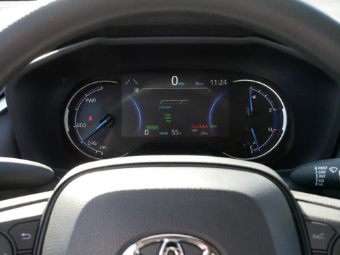 Certified 2025 Toyota RAV4 XLE image 21